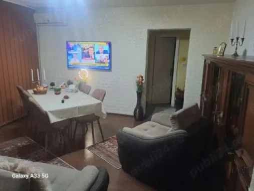 Vand apartament 3 camere