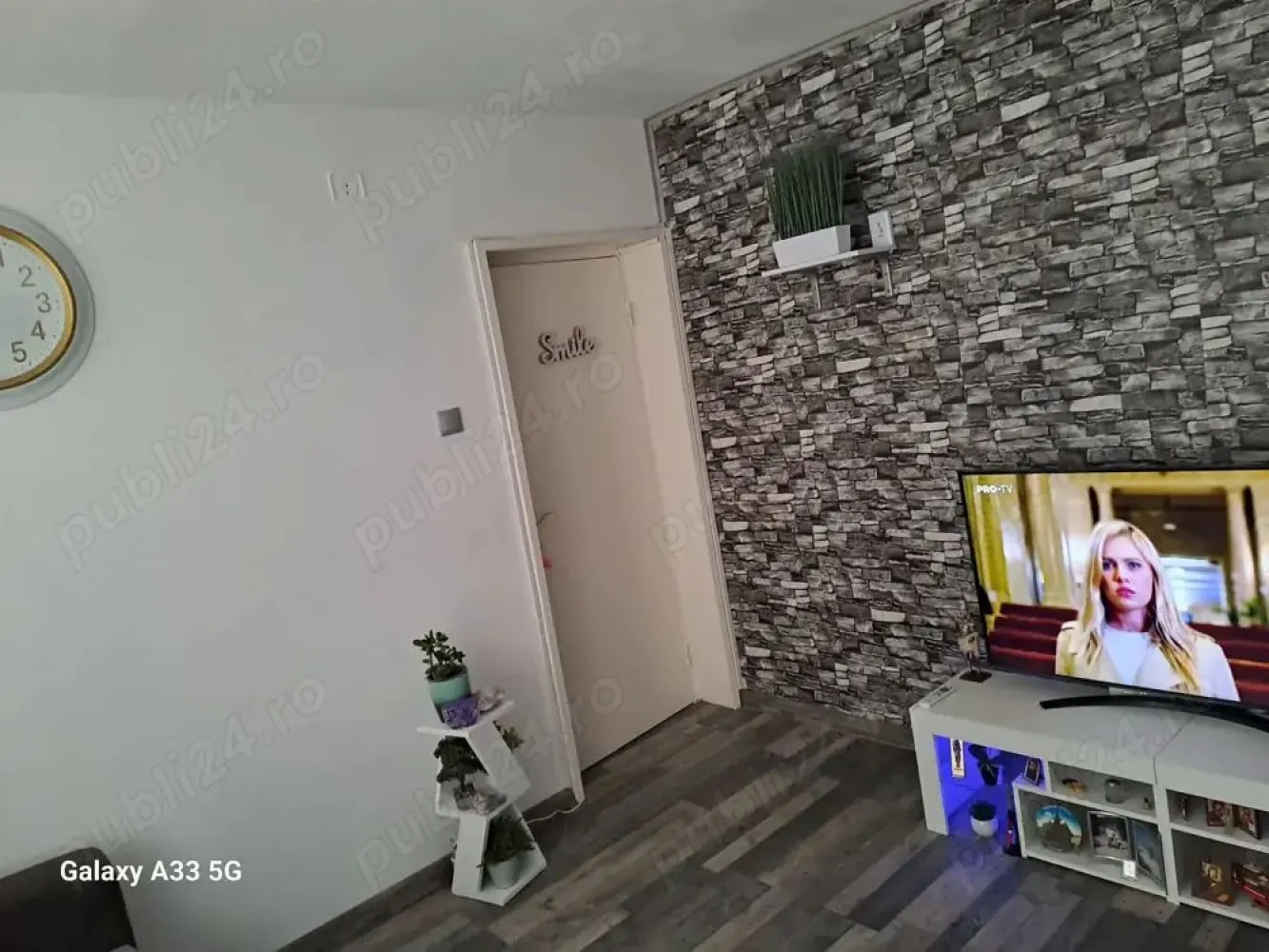 Vand apartament 3 camere