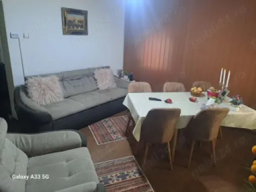 Vand apartament 3 camere