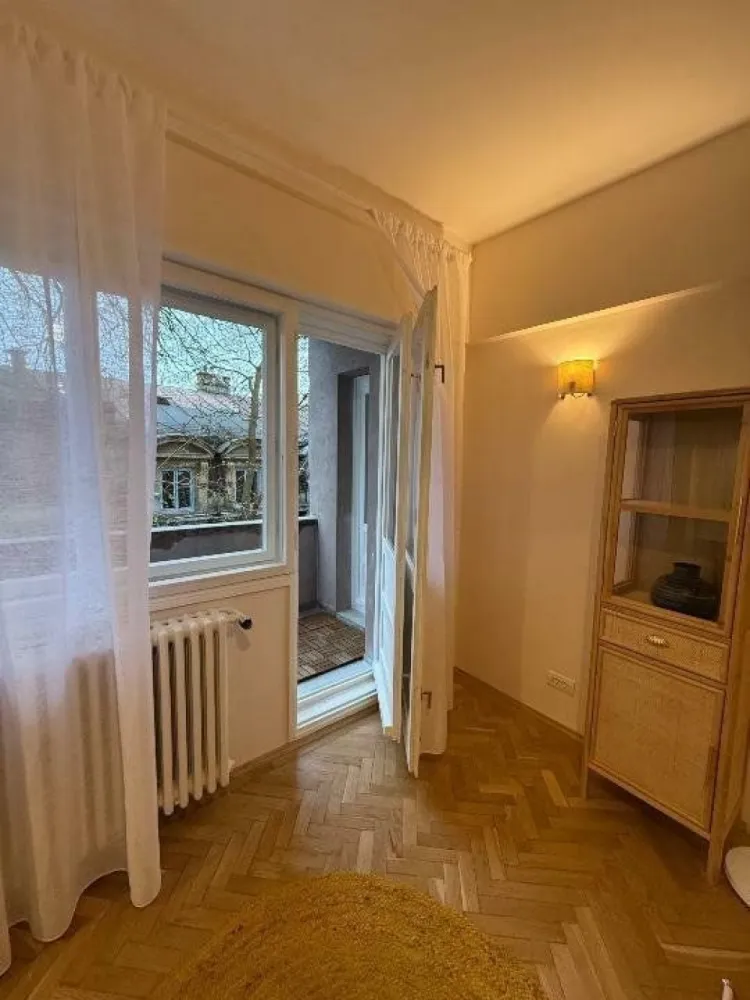 Cismigiu - parc Cazzavillan-2 camere-65 mp - Prima inchiriere, renovat 2025- totul nou direct proprietar apartament zona Cismigiu, langa parcul Cazzavillan 2 camere- 60mp+5 mp balcon etaj 2, bloc din 1973 750 â‚Ź- contract inregistrat dotari: masina de spalat rufe, masina spalat vase, AC