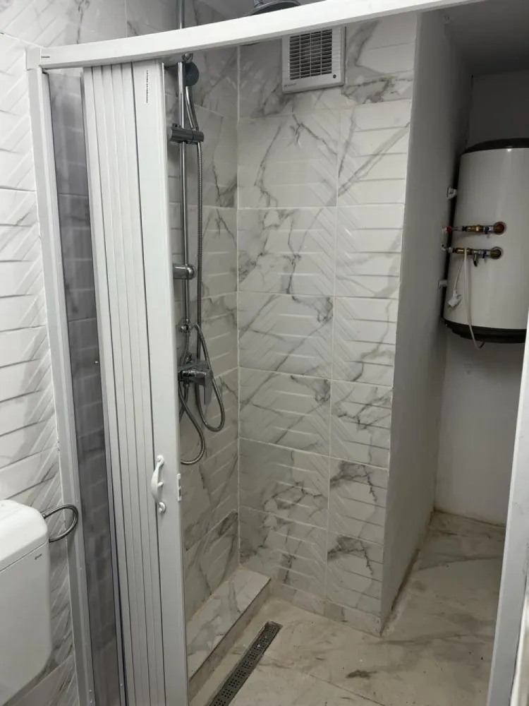 Apartament 2 camere De inchiriat zona magheru piata romana