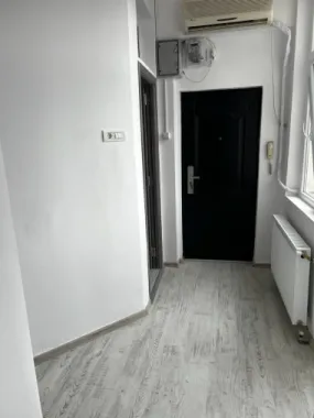 Apartament 2 camere De inchiriat zona magheru piata romana