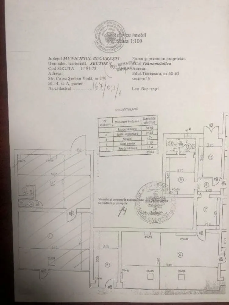 Agenția imobiliara BRASADAS închiriază sp com STRADAL 172mp. - Agenția imobiliara BRASADAS închiriază Spatiu Comercial Stradal in suprafata de 172 m2 cu deschidere 20 m, situat in zona Eroii Revolutiei. Se poate inchiria si pe bucati: 86,64 m2, respectiv 85,39 m2.Cele 2 spatii comunica intre ele,dar beneficiaza de intrari separate. Spatiul beneficiaza de toate utilitatile. Pentru mai multe oferte accesați www.brasadas.com.