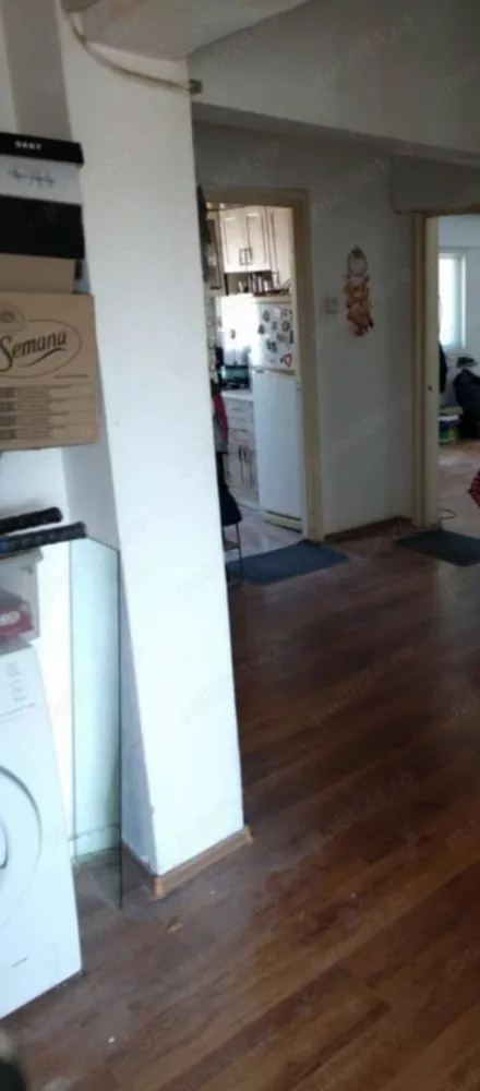 BRASADAS vinde ap 4 cam în Micro 16 la etajul 10/10. - Agenția BRASADAS vinde apartament cu 4 camere decomandat la etajul 10/10 in Micro 16. Blocul este în proces de reabilitare termică. Pentru mai multe oferte accesați www.brasadas.com.