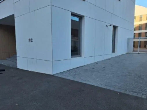 BRASADAS închiriază sp com 35mp zona UNIRII