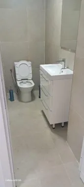BRASADAS închiriază sp com 35mp zona UNIRII