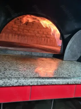 BRASADAS vinde Pizzerie in Popesti Leordeni.