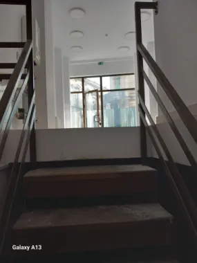 BRASADAS închiriază spatiu comercial RENOVAT Lipscani 120mp.