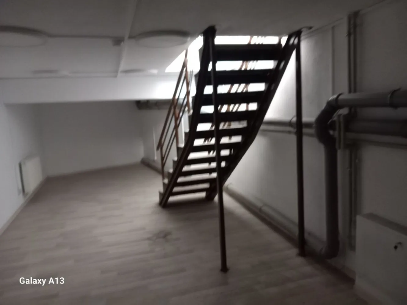 BRASADAS închiriază spatiu comercial RENOVAT Lipscani 120mp.