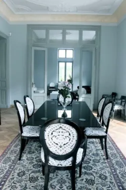 BRASADAS închiriază vila 21 cam UNIRII Birouri exclusive.