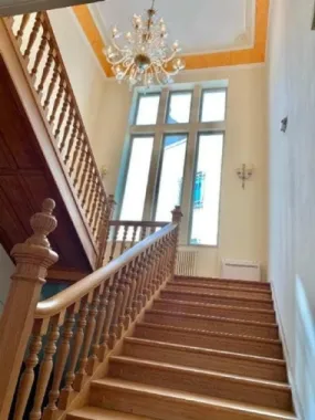 BRASADAS închiriază vila 21 cam UNIRII Birouri exclusive.