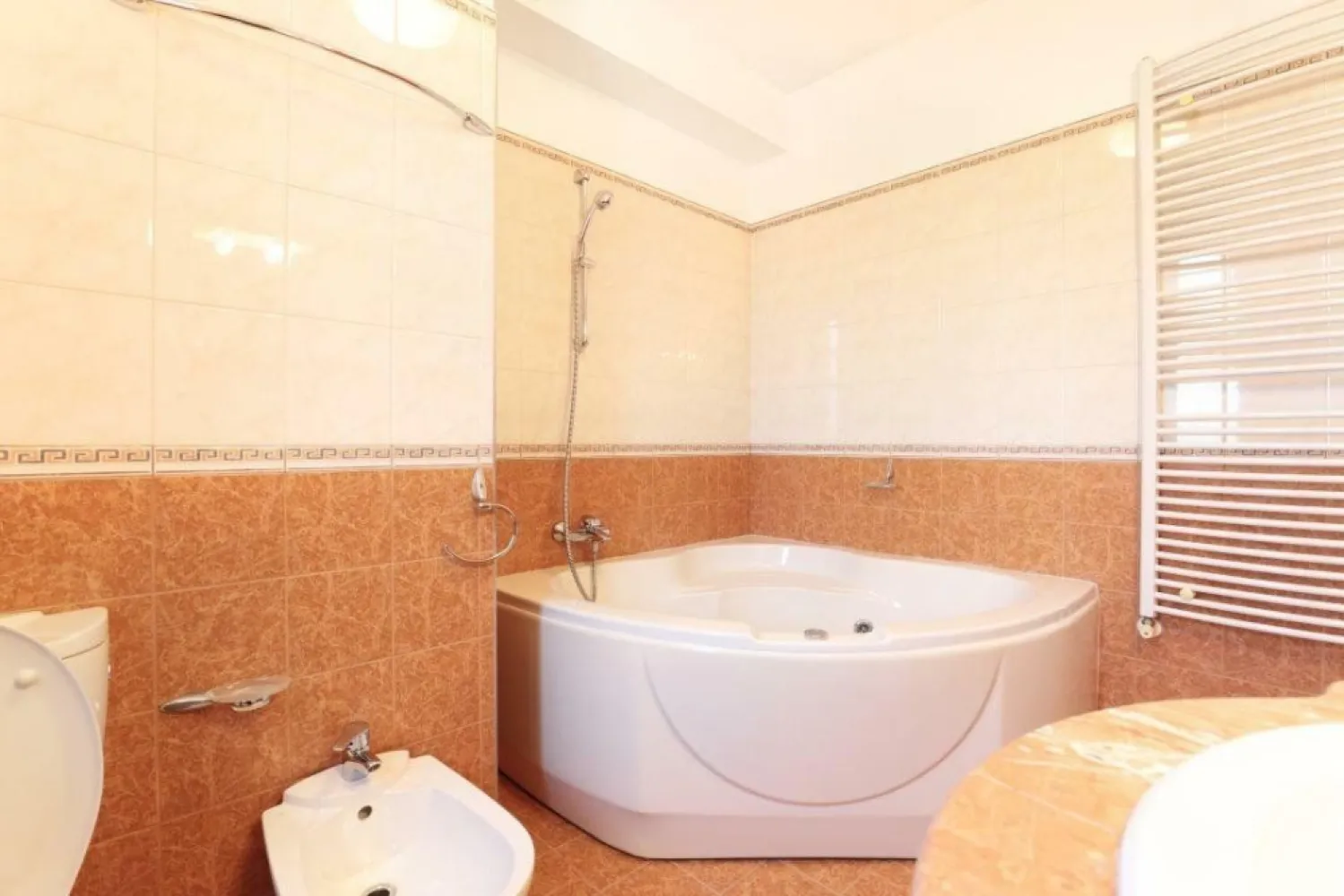 Apartament 5 camere la 300m de parcul Herăstrău, renovat 2025 (proprietar)