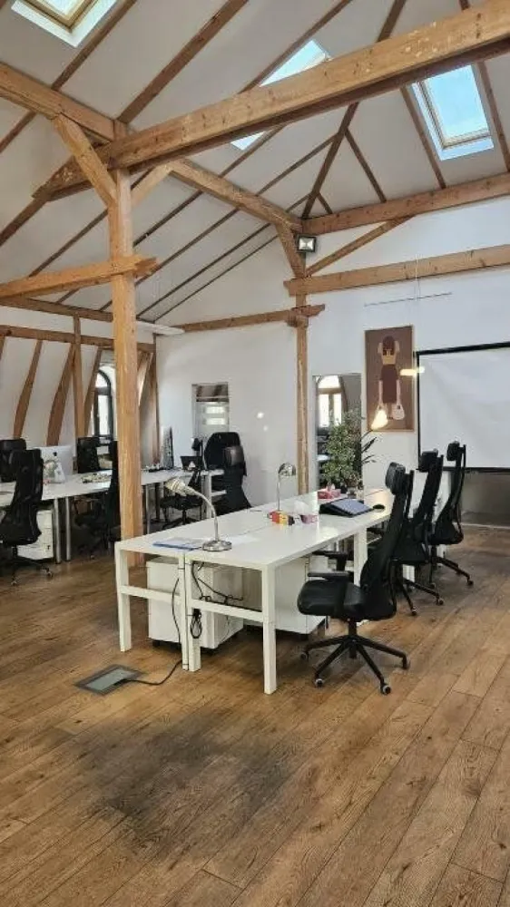 OPEN SPACE-MANSARDA DE INCHIRIAT UNIVERSITATE-ROSETTI-3900 EURO+TVA/LUNA