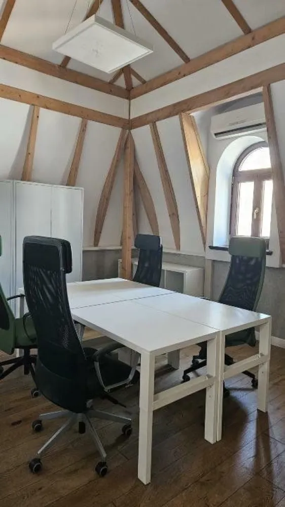 OPEN SPACE-MANSARDA DE INCHIRIAT UNIVERSITATE-ROSETTI-3900 EURO+TVA/LUNA
