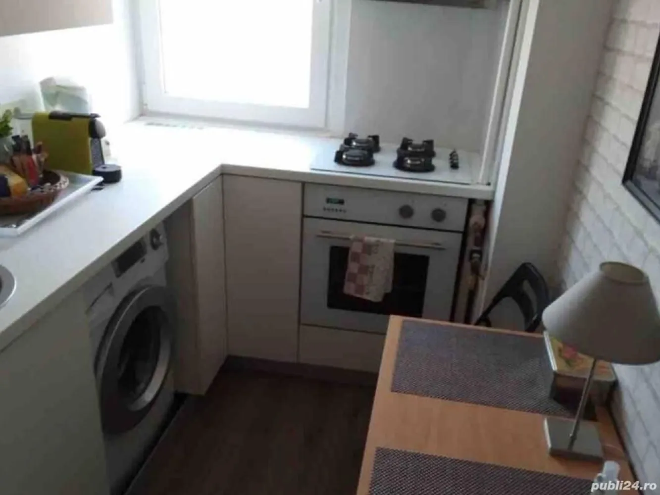 Calea Victoriei Universitate,ap.2 camere total renovat si mobilat modern - Calea Victoriei Universitate,apartament 2 camere semicomandat,renovat,utilat si mobilat modern! Bloc fara risc seismic,centrala proprie,lift nou modern! Direct proprietar