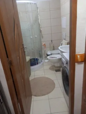 Ag BRASADAS vinde apt. 3 cam etaj 2/4 în Carpați 2.