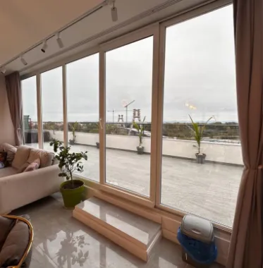 BRASAFAS vinde penthouse lux cu vedere panoramica.