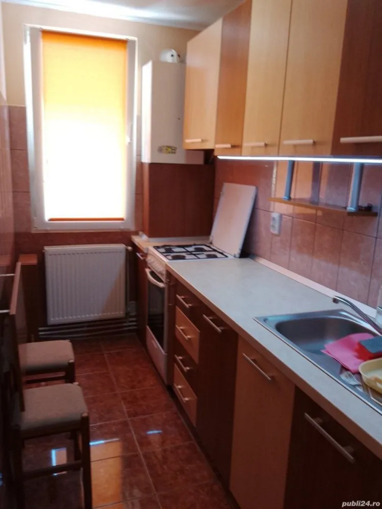 Carpați 1, 2 camere, et.4.