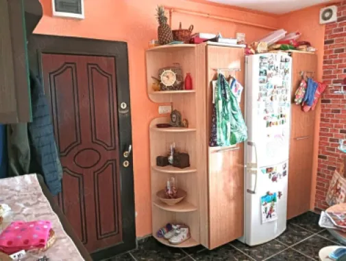 Ag BRASADAS vinde ap 4 cam etaj 3/4 în Micro 16.