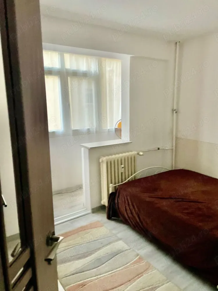 Apartament 2 camere de inchiriat Lacul Tei - Inchiriez apartament in zona Tei pe termen lung Spațios si luminos aflat într-o zonă f bună școala și grădinița în fata blocului parcul Tei și Plumbuita și metrou Obor la 2 statii de autobuz tramvai Complet mobilat și utilat majoritatea noi (canapea, mobilă, mașină spalat, frigider) Aer conditionat, căldură și apă caldă Radet coloană apă inlocuita complet in vara anului trecut Mă puteti contacta fără intermediari la : Zero șapte șapte trei opt doi noua trei trei zero
