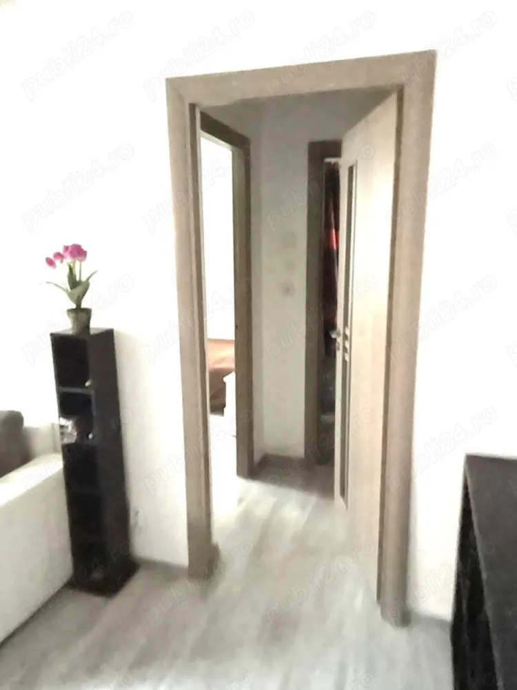 Apartament 2 camere de inchiriat Lacul Tei - Inchiriez apartament in zona Tei pe termen lung Spațios si luminos aflat într-o zonă f bună școala și grădinița în fata blocului parcul Tei și Plumbuita și metrou Obor la 2 statii de autobuz tramvai Complet mobilat și utilat majoritatea noi (canapea, mobilă, mașină spalat, frigider) Aer conditionat, căldură și apă caldă Radet coloană apă inlocuita complet in vara anului trecut Mă puteti contacta fără intermediari la : Zero șapte șapte trei opt doi noua trei trei zero