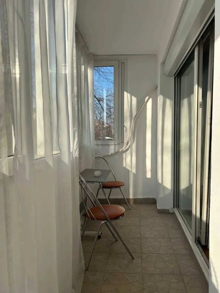 Apartament 2 camere renovat la intrarea în Cișmigiu / bloc reabilitat