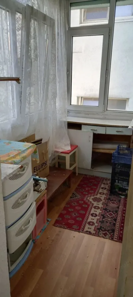Vand apartament 2 camere zona Aviatiei