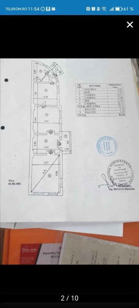 Vand apartament ULTRACENTRAL mosilor - Apartament in vila 120 mp total 85 mp utili compus din 3 camere 2 balcoane baie bucatarie hol ce poate fi facut ca dormitor ca dependinta pod. 50 mp ,gresie, faianta,termopane,usa metalica,aer conditionat, zona mosilor vechi zona centrala linistita .5 minute de piata universitati. Curte comuna . Schimb cu apartament conf 1 plus diferenta