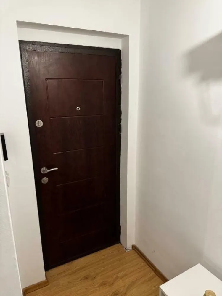Proprietar - Vand apartament 2 camere mobilat la 5 minute de metrou Jiului