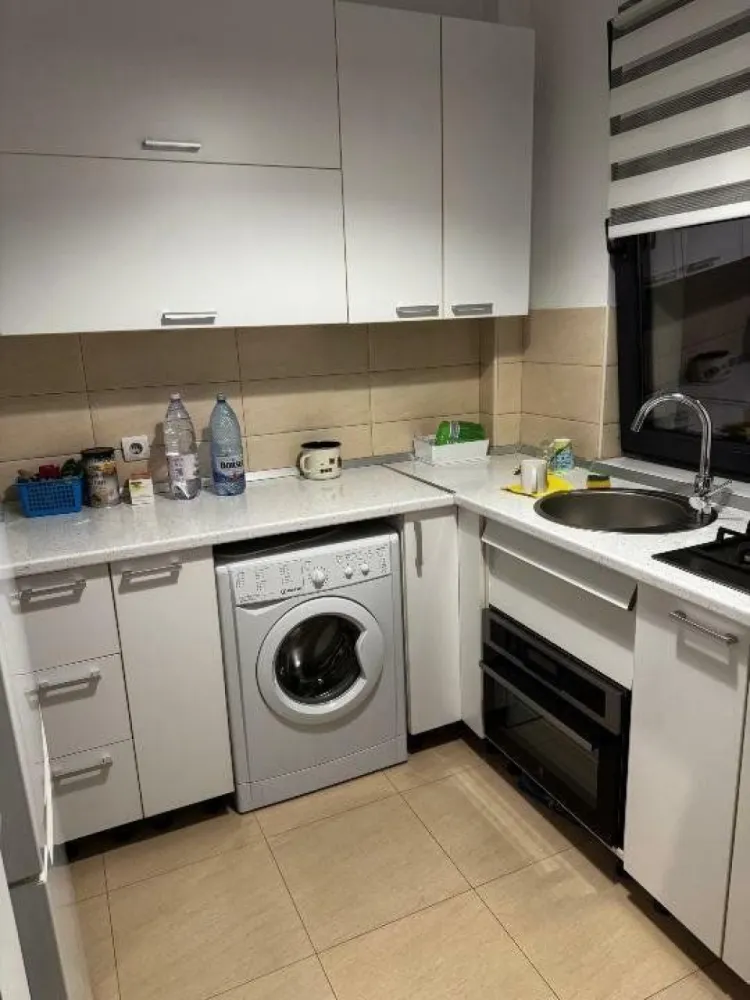 Proprietar - Vand apartament 2 camere mobilat la 5 minute de metrou Jiului