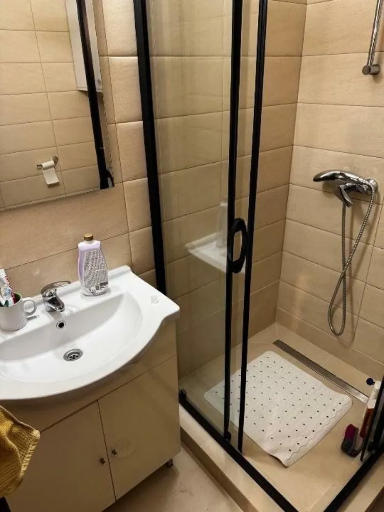Proprietar - Vand apartament 2 camere mobilat la 5 minute de metrou Jiului