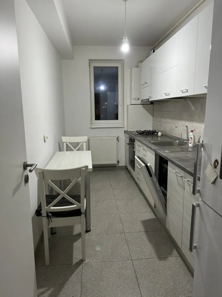 Ag BRASADAS vinde ap 2 cam E3/3 2016 cu parcare zona Fundeni