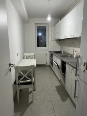 Ag BRASADAS vinde ap 2 cam E3/3 2016 cu parcare zona Fundeni