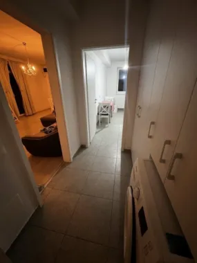 Ag BRASADAS vinde ap 2 cam E3/3 2016 cu parcare zona Fundeni