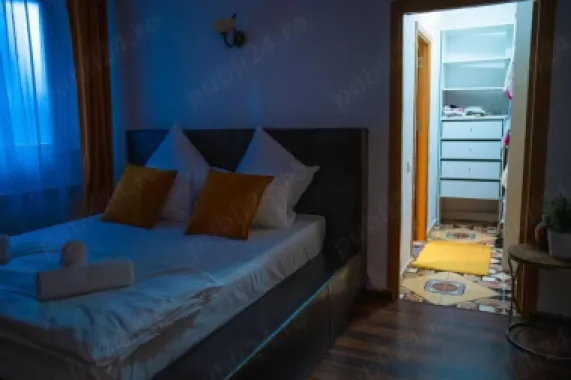 Apartament 3 camere zona Piata Unirii