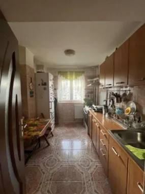 PARTICULAR, 3 CAMERE PIATA UNIRII