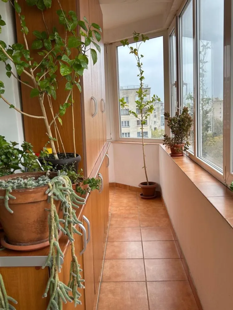 Apartament de vânzare str. Nerva Traian lângă școala 81