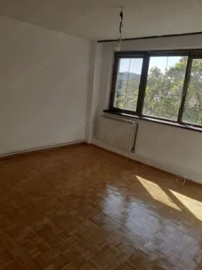 Apartament 3 camere de vanzare pe Bd. Dimitrie Cantemir