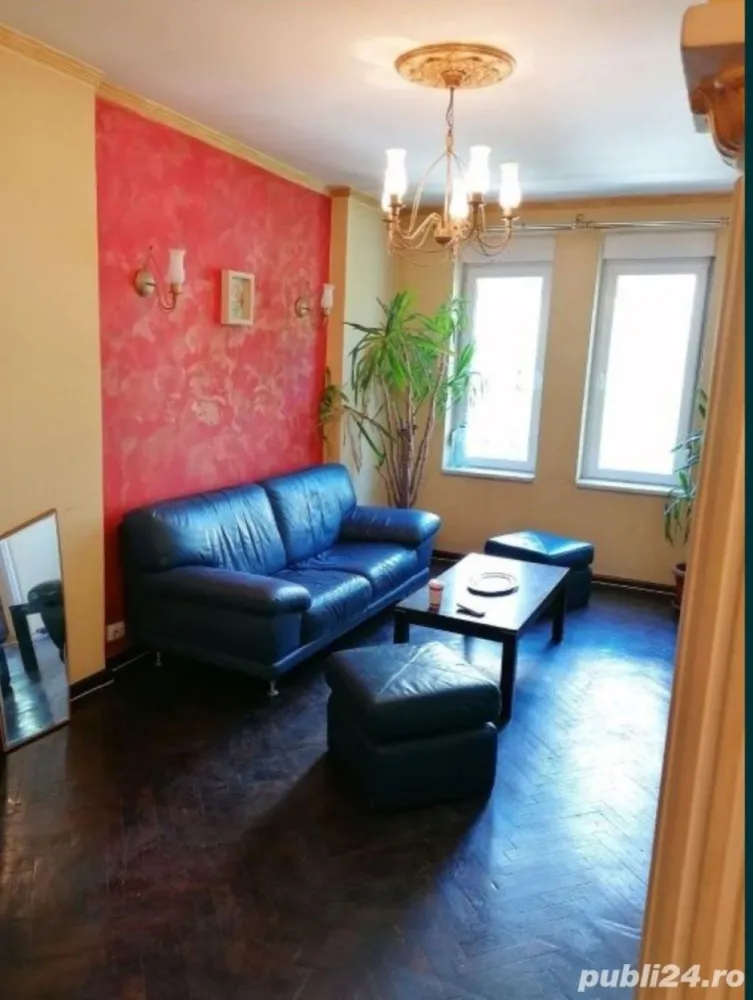 Kogălniceanu-Cismigiu- ultracentral apartament 4 camere direct ptoprietar - LOCAȚIE DE TOP - Kogălniceanu nr 15 - Apartament superb cu 4 camere, parțial renovat. Apartamentul are 2 întrări putând fi împărțit în 2 apartamente Apartamentul se afla la etajul 3, deasupra fiind mansarda. Apartamentul are termopane, uși blindate,aer condiționat, gaze, rulouri de aluminiu, sistem de alarmă, etc. Apartamentul se afla într-o clădire interbelica cu risc 1 seismic.Clădirea în care se, afla apartamentul este o clădire stradala pe bulevardul Kogalniceanu iar doua camere din apartament au vedere spre strada.Cota de teren de sub clădire este în proprietate. Pentru relații suplimentare nu ezitați sa sunați.Toate actele pregătite pentru vânzare.