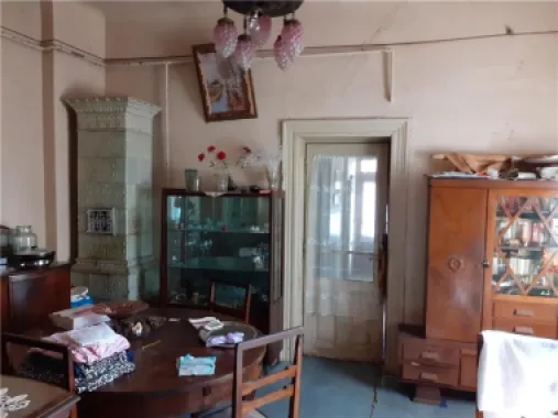 Casa zona Dacia Toamnei