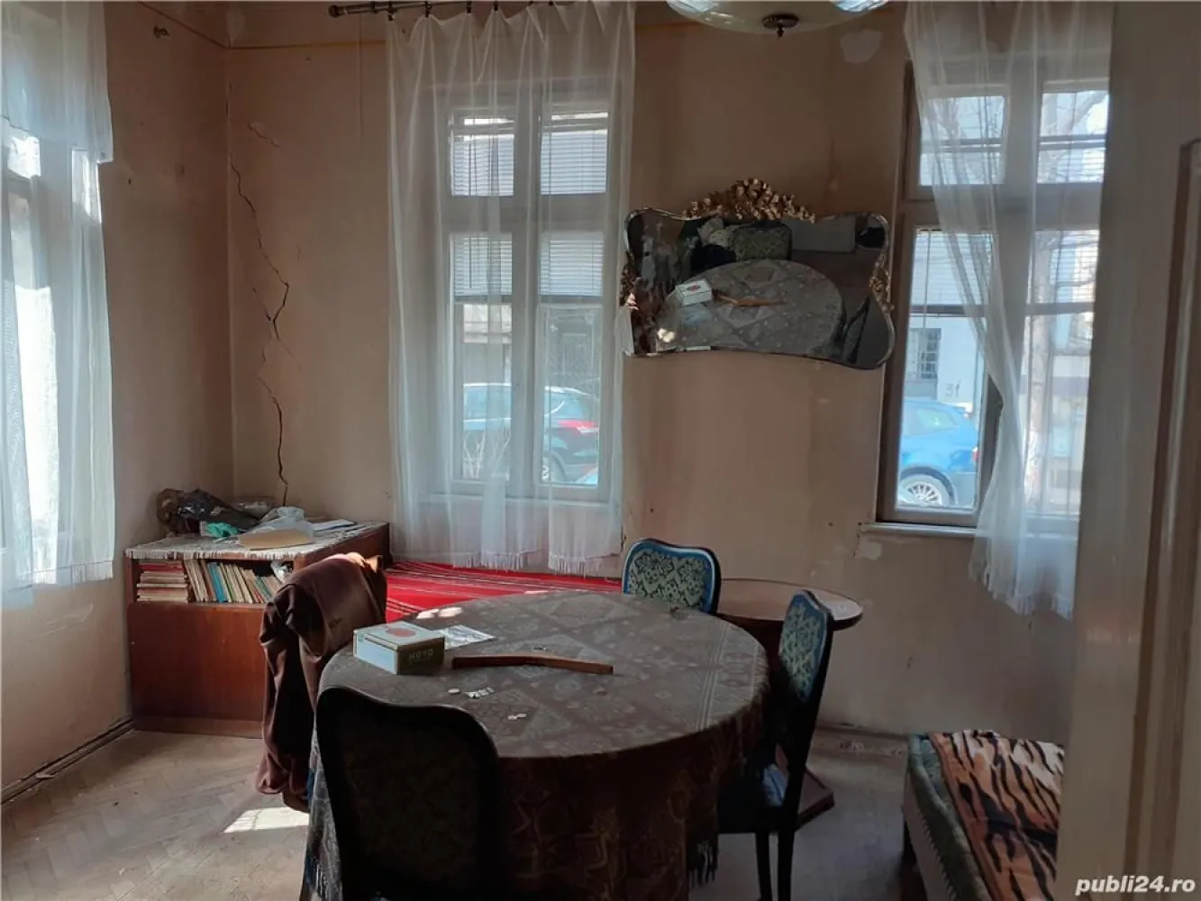 Casa zona Dacia Toamnei