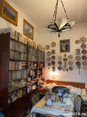 Casa rond Cosbuc (Piata Regina Maria)