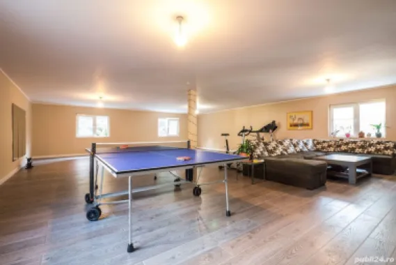 VAND Vila Recent Renovata la 10 minute de Piata Unirii