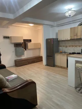 Proprietar,Inchiriez apartament 2 camere Titan/Auchan/Pallady