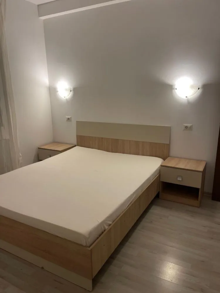 Proprietar,Inchiriez apartament 2 camere Titan/Auchan/Pallady