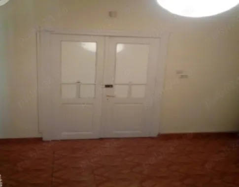 Ofer spre inchiriere spatiu pentru Birouri