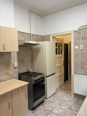 Ultracentral 4 camere