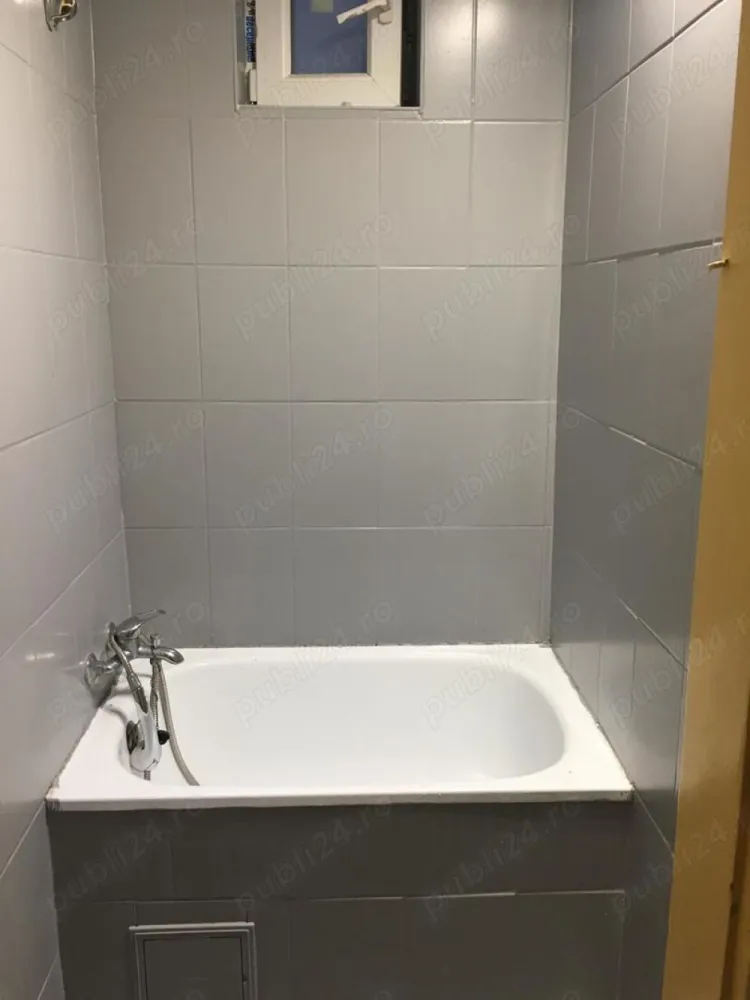 apartament 3 camere decomandate la curte (et.1), zona Dacia-Mosilor. pret 380 euro