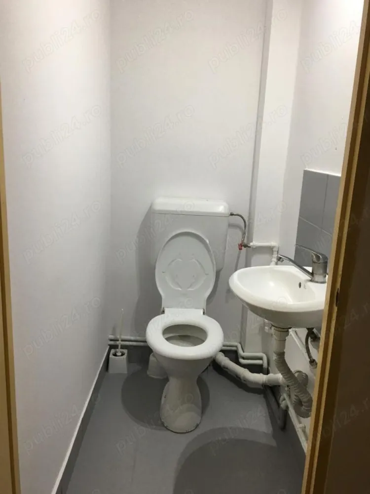 apartament 3 camere decomandate la curte (et.1), zona Dacia-Mosilor. pret 380 euro