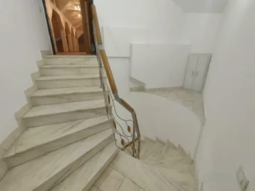 BDUL DACIA, PIATA GEMENI, 2 etaje SPATIU BIROURI